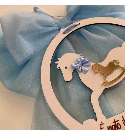 FIOCCO IN TULLE, PLEXIGLASS O LEGNO
